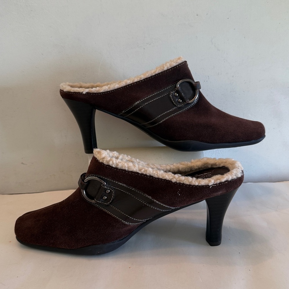 Aerosoles Aerology brown suede leather slip on heeled mules women's 7 1/2